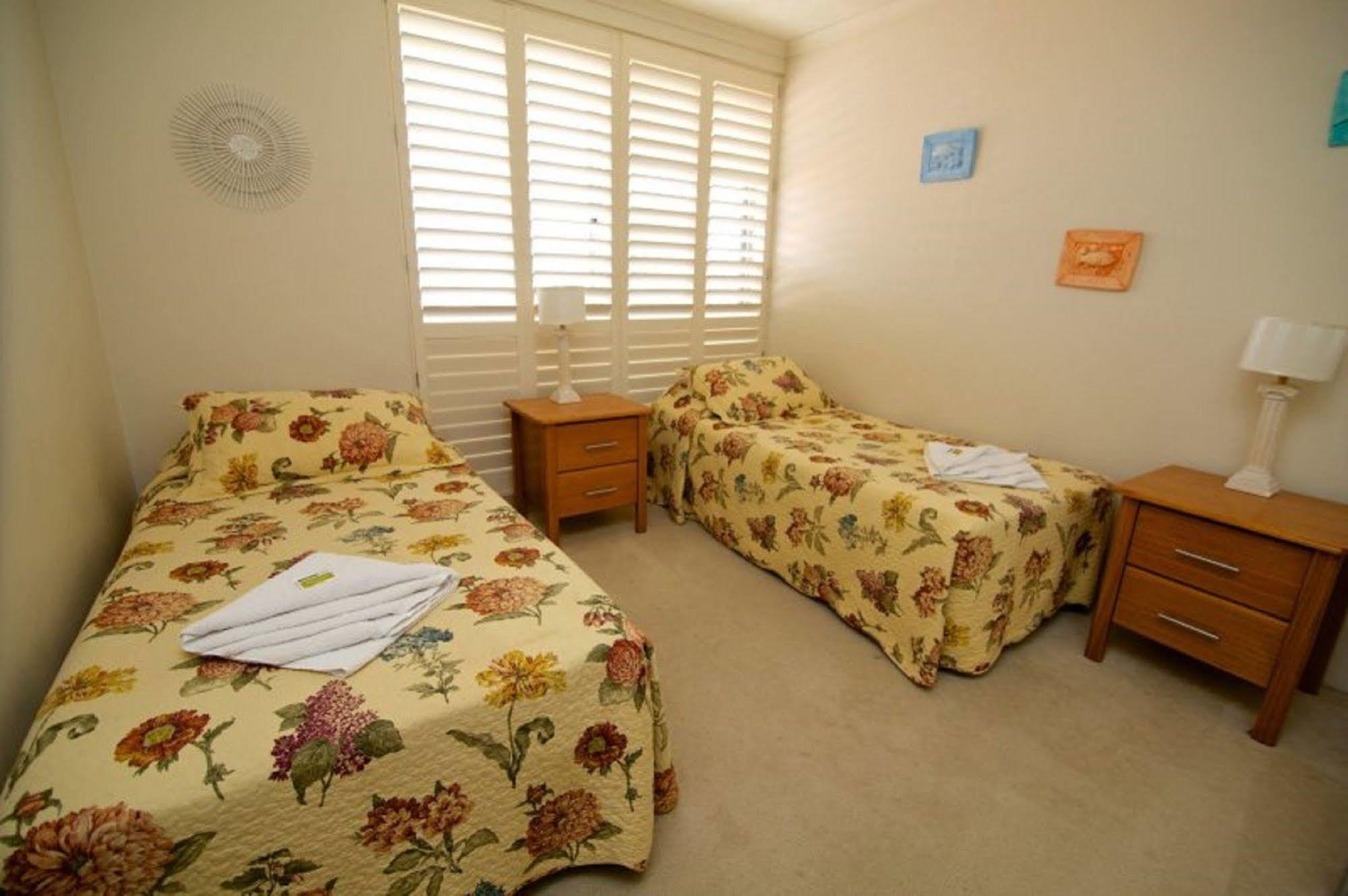 Foreshore Beachfront Apartments Gold Coast Exterior foto